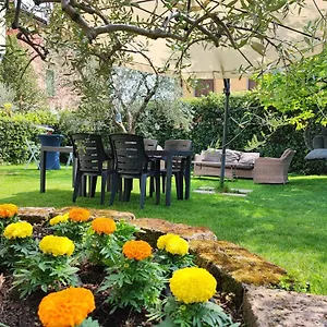 Private Garden Giardino Privato A - House Amorino , Bardolino Italien