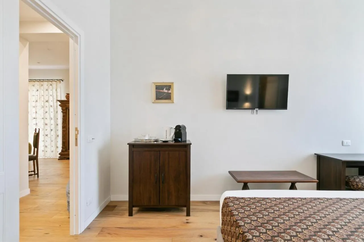 Nothotel Palermo Luxury Guest House Italien